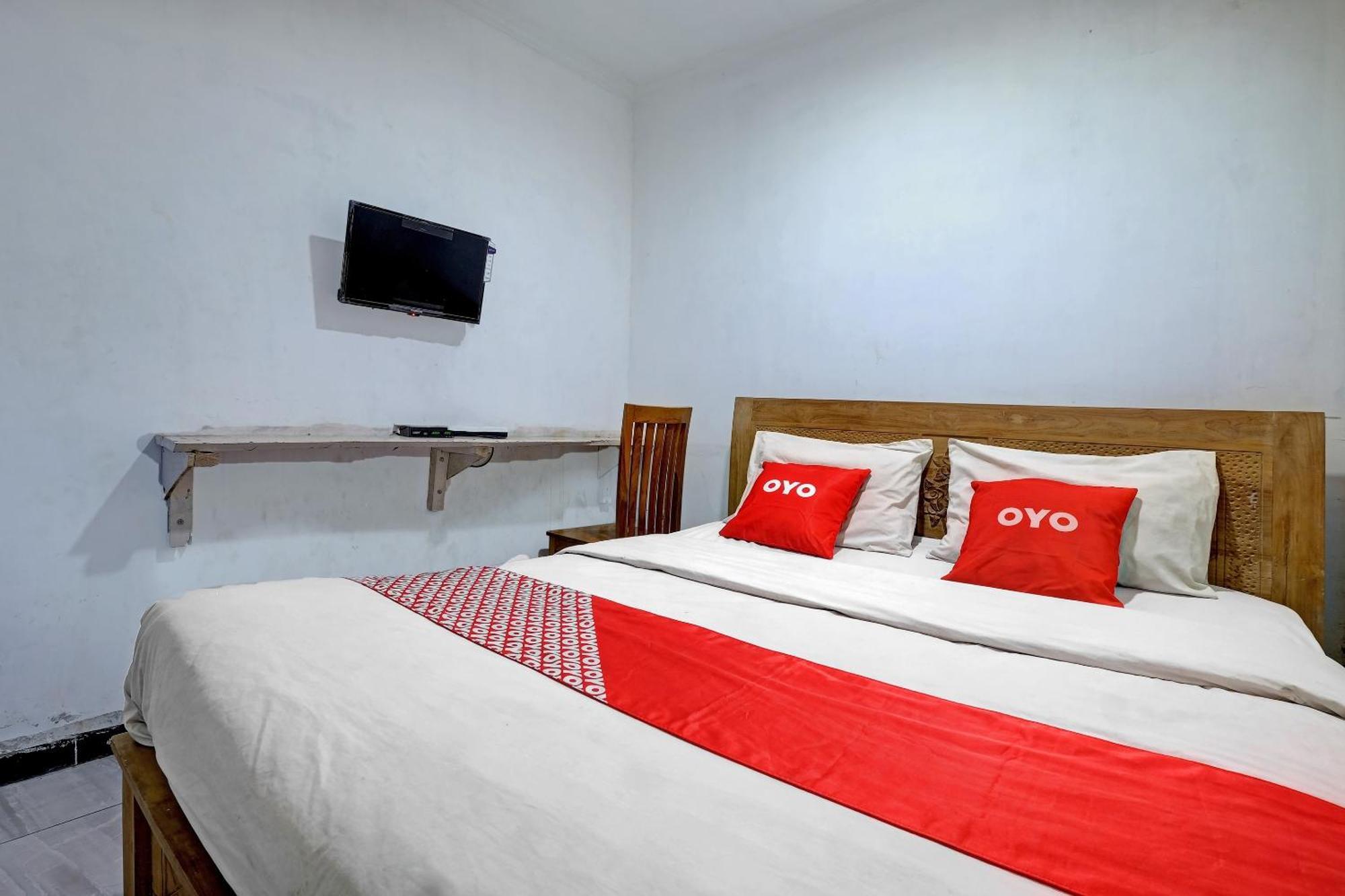 Oyo Life 92877 Hotel Rainbow 7296 Semarang Exterior photo